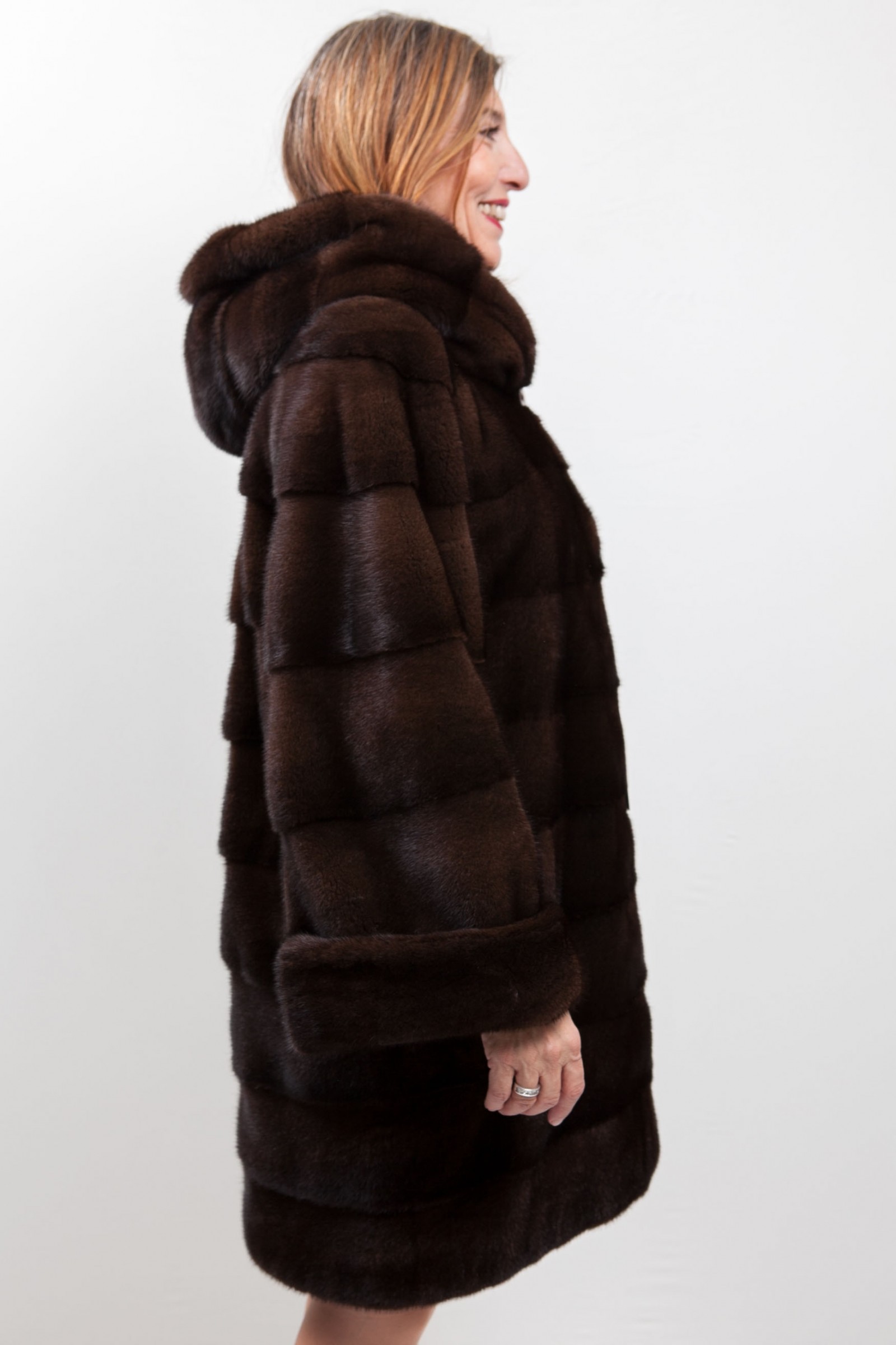 Manteau En Vison Pour Femme - Taille M, Couleur Marron, Occasion Bon état (petits Défauts De Doublure)