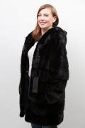 Manteau de Vison Noir à Capuche "Balli Furs"