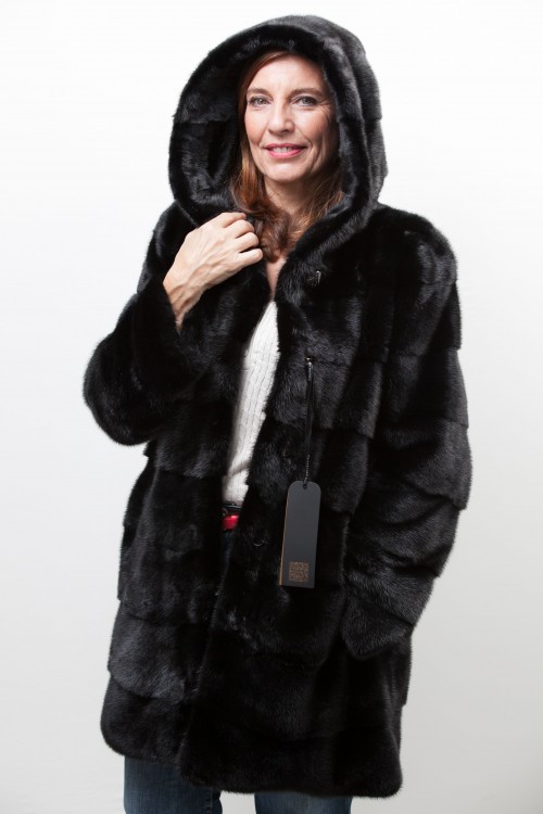 Manteau de Vison Noir à Capuche "Balli Furs"