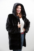 Manteau de Vison Noir à Capuche "Balli Furs"