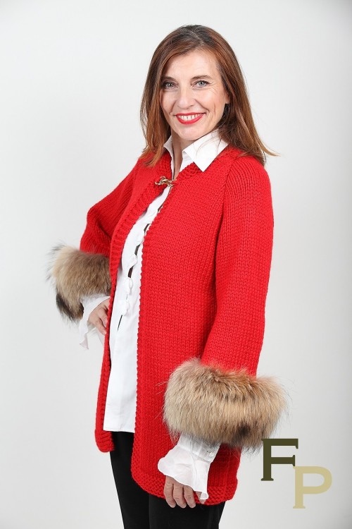 gilet long en laine rouge et renard