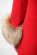 gilet long en laine rouge et renard