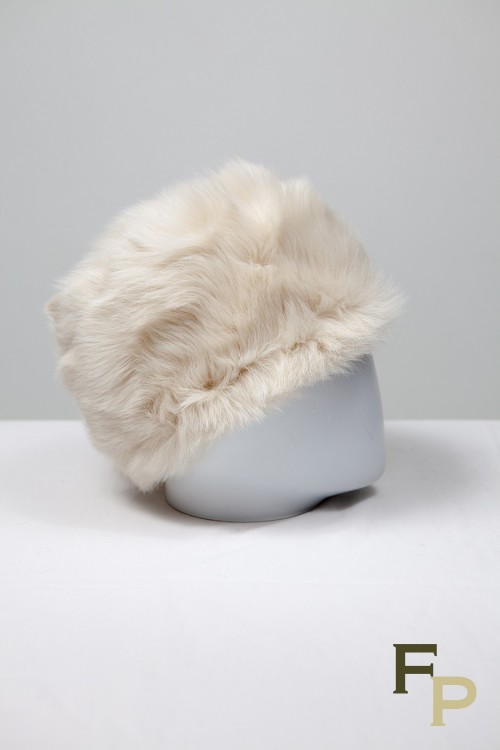 Hat in Natural Toscano Lamb