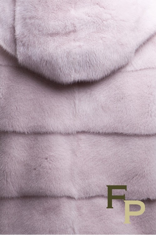 Veste de vison beige avec capuche