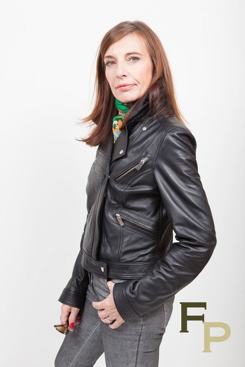 Blouson de Cuir Noir en Agneau Plongé