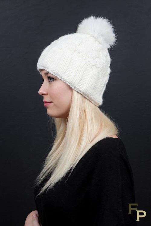 wool cap with pompom in fox fur