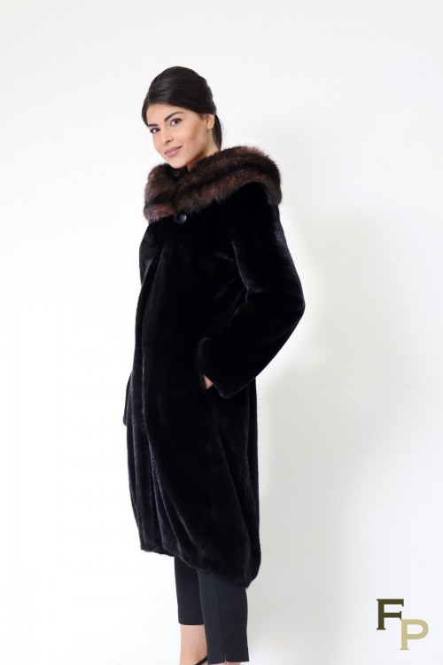 Manteau Long &agrave; Capuche en Fourrure Blackglama et Zibeline