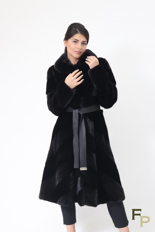 Manteau en Fourrure de Vison Noir Diagonal